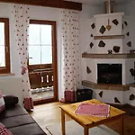 Bichlhof Apartment *