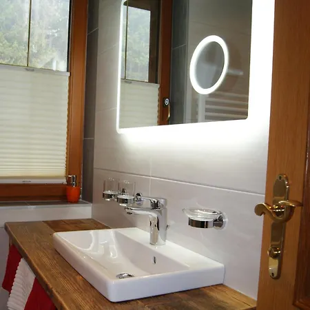 比克尔霍夫酒店 *